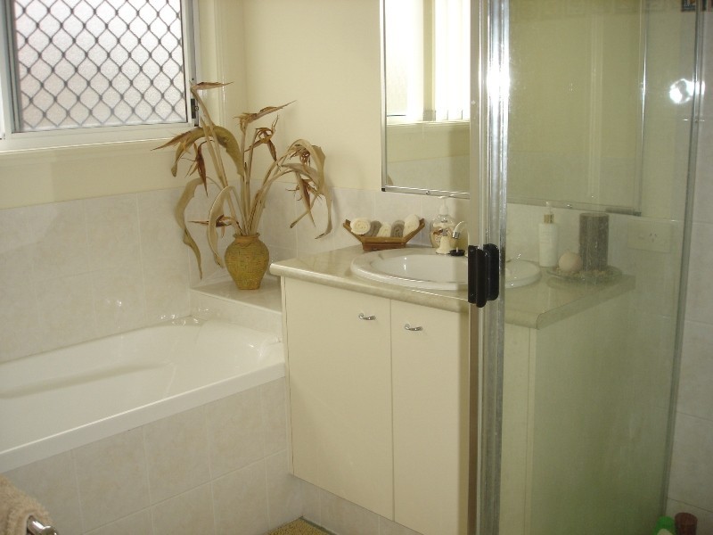 10 Beazley Court, Collingwood Park QLD 4301
