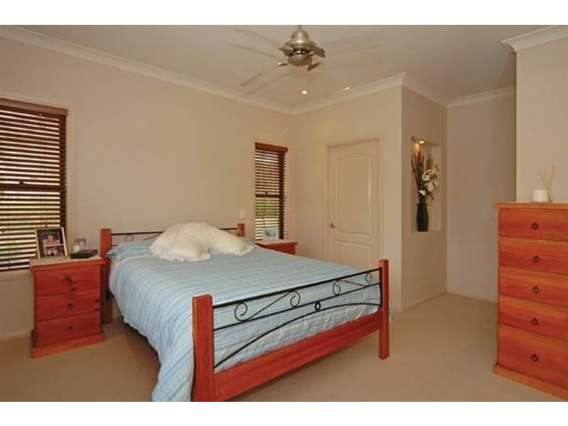 1 SILKY OAK Drive, Brookwater QLD 4300
