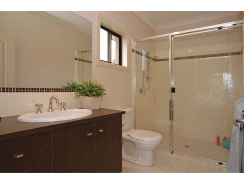 1 SILKY OAK Drive, Brookwater QLD 4300