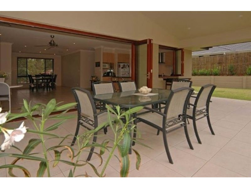 1 SILKY OAK Drive, Brookwater QLD 4300