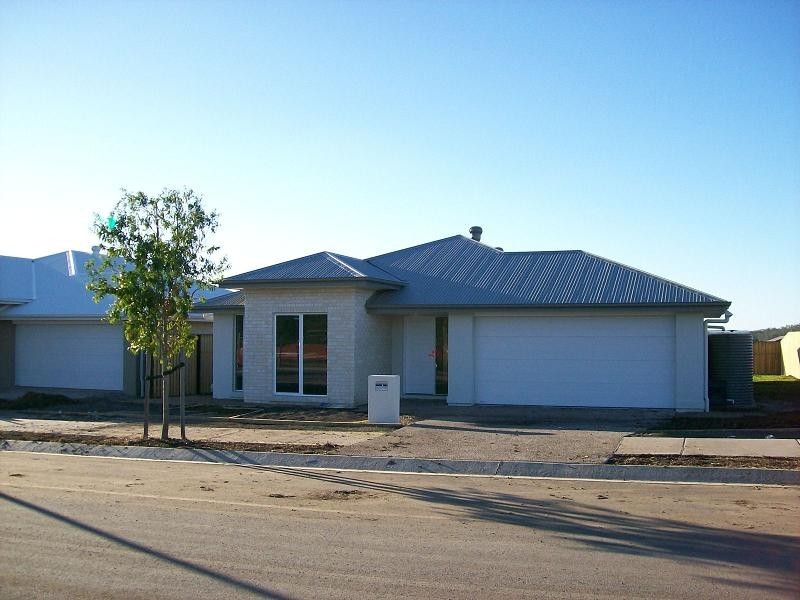 209 Alawoona Street, Redbank Plains QLD 4301