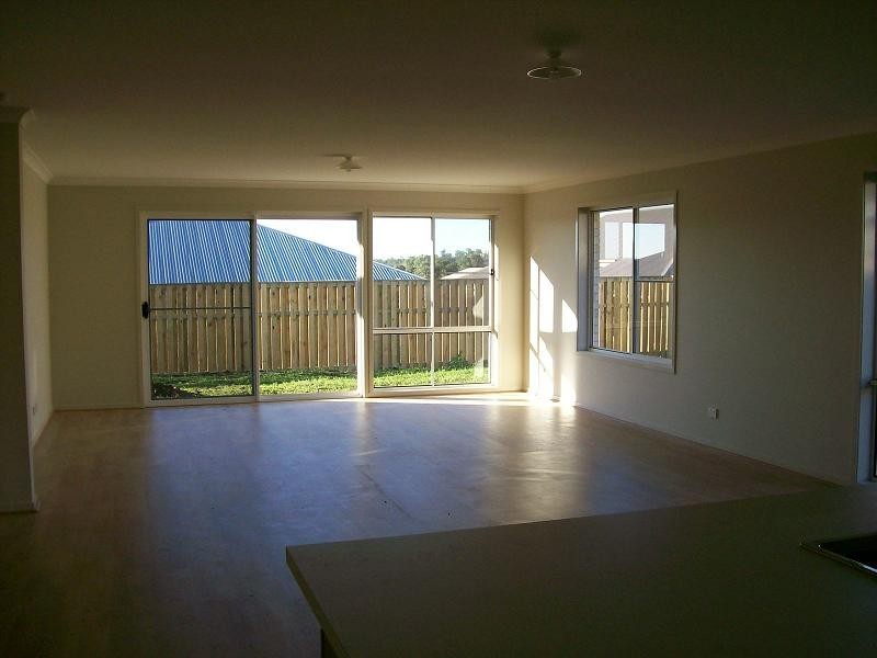 209 Alawoona Street, Redbank Plains QLD 4301