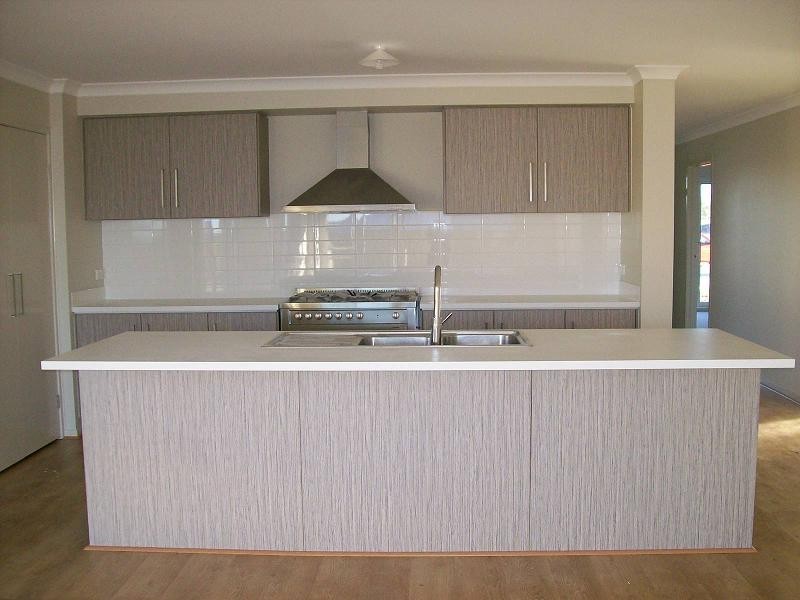 209 Alawoona Street, Redbank Plains QLD 4301