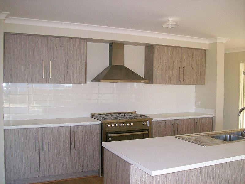 209 Alawoona Street, Redbank Plains QLD 4301