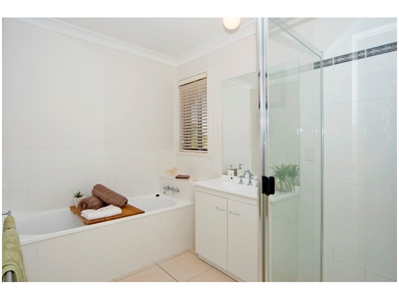 1 Keim Court (CUNNINGHAM RISE), Goodna QLD 4300