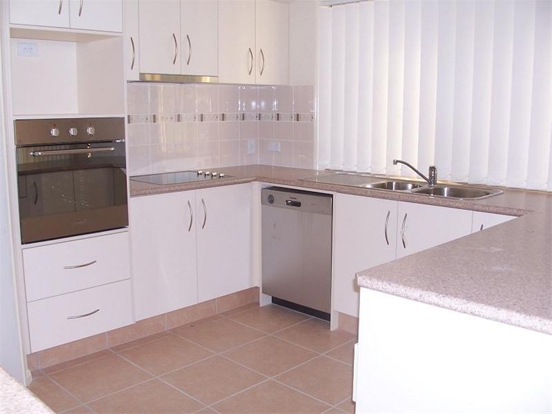 10 Whipbird Street, Bellbird Park QLD 4300