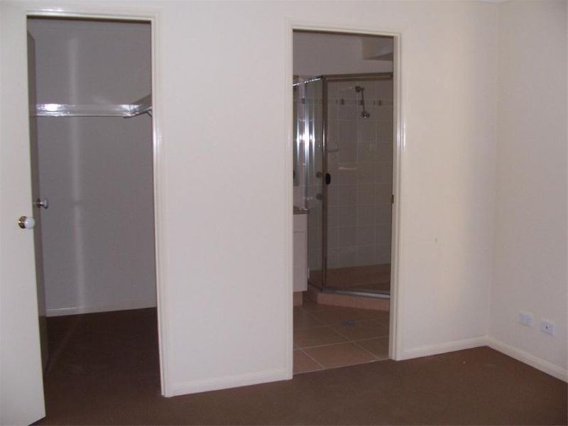 10 Whipbird Street, Bellbird Park QLD 4300