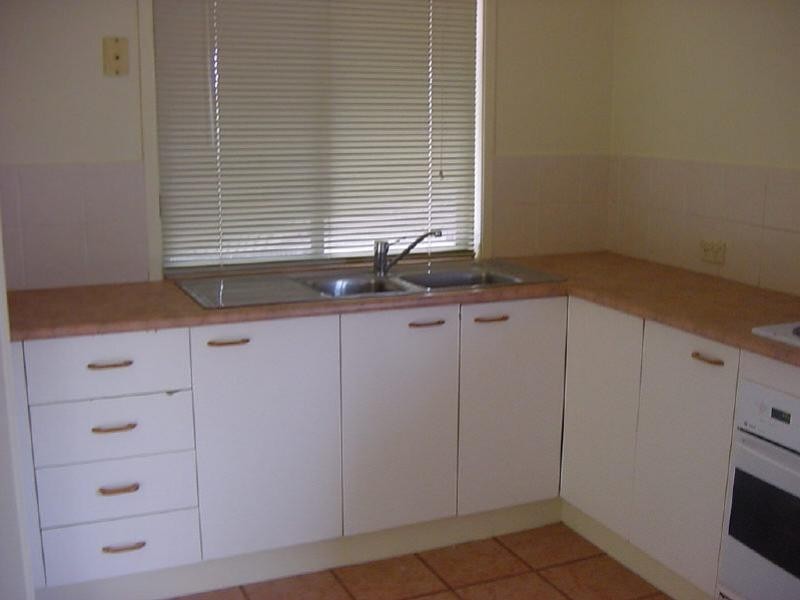 12 Clifford Court, Goodna QLD 4300