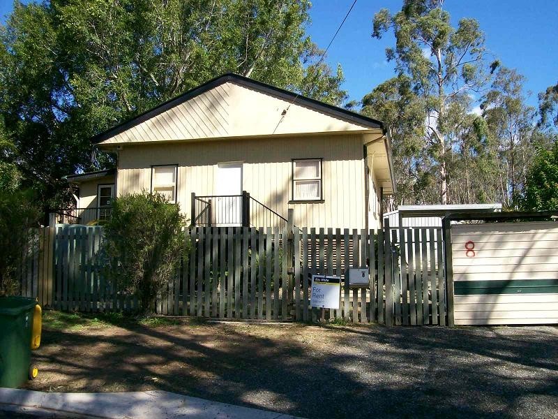 8 Little Street, Goodna QLD 4300