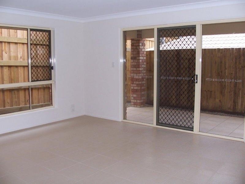 31 Esperance Crescent, Springfield Lakes QLD 4300