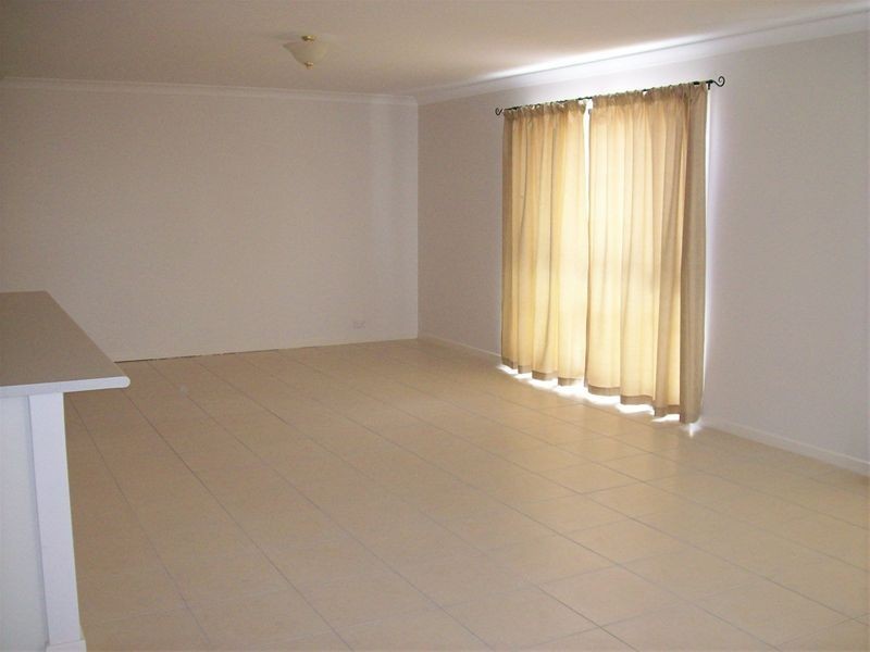 16 Fontana Way, Springfield Lakes QLD 4300