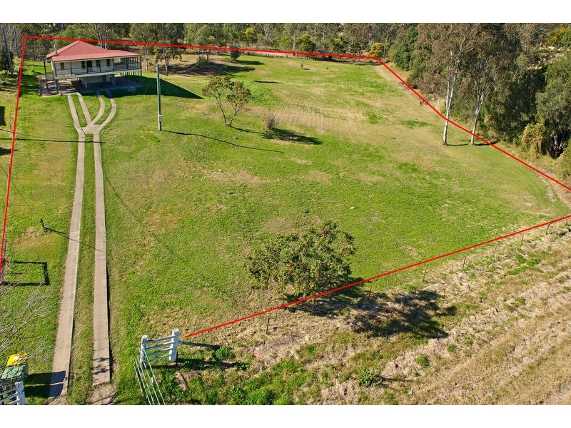 1 Andrew Street, Bundamba QLD 4304