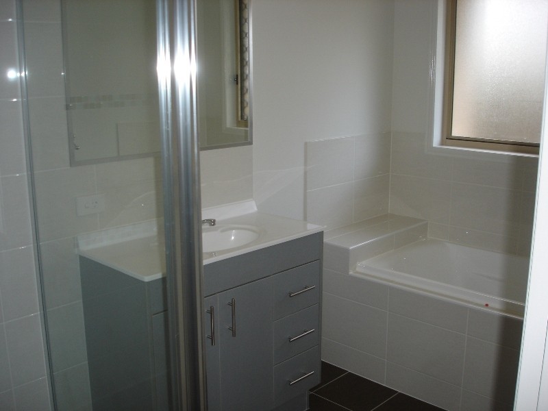 4 Susan Street, Camira QLD 4300