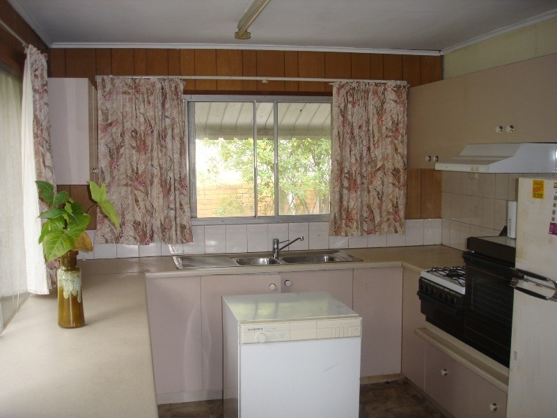 9 Lower James Street, Goodna QLD 4300