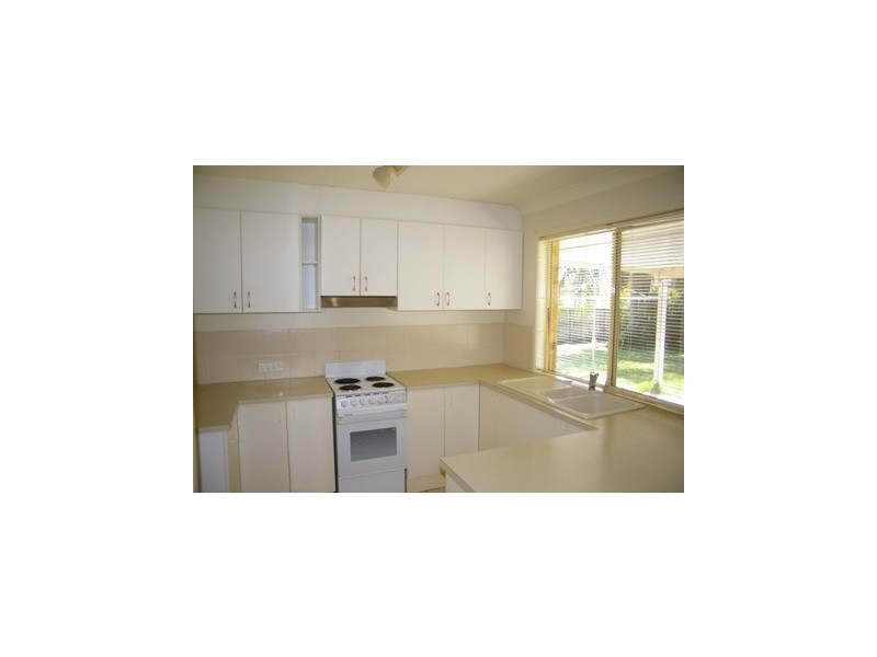 14 Knowles Close, Redbank Plains QLD 4301
