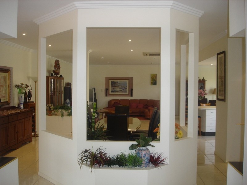 6 Cloudland Court, Springfield QLD 4300