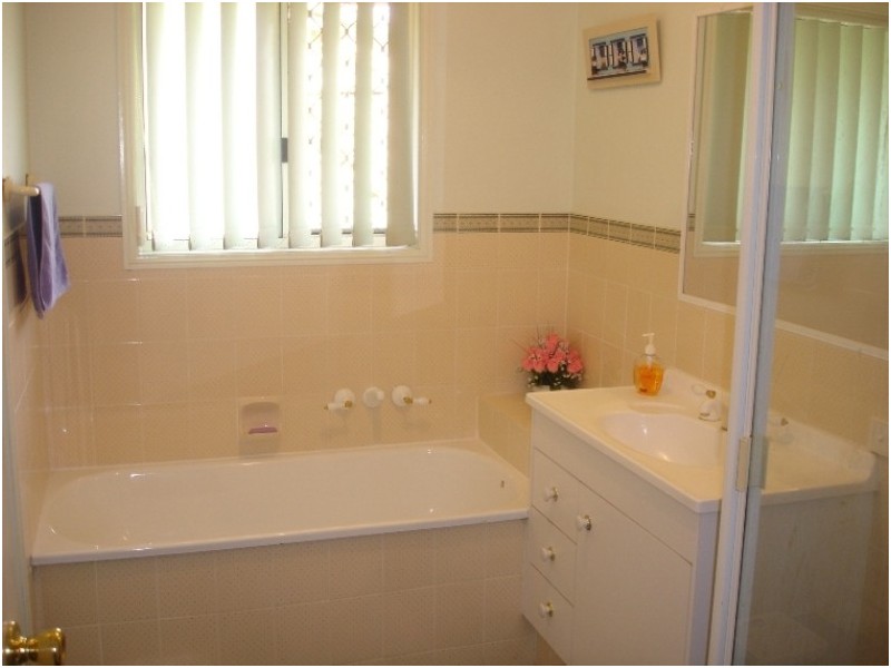 5 Berilee Court, Redbank Plains QLD 4301