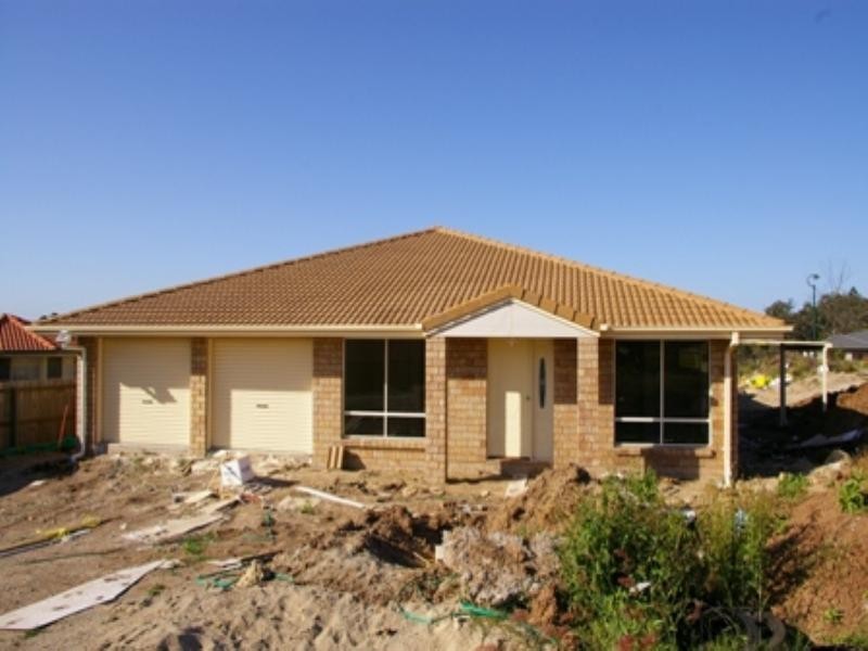 2/43 Cheihk Crescent, Collingwood Park QLD 4301