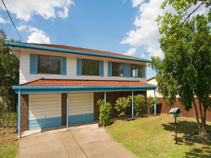 25 kennedy Drive, Redbank Plains QLD 4301