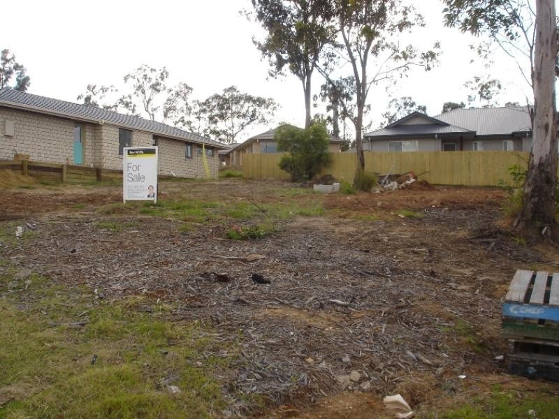 39 Davies, Goodna QLD 4300