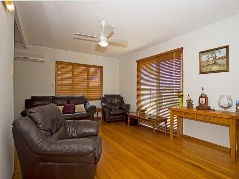 18 Stephen Street, Goodna QLD 4300