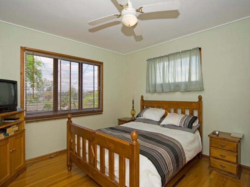 18 Stephen Street, Goodna QLD 4300