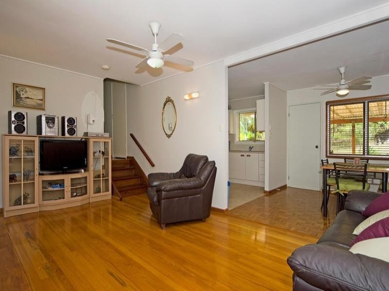 18 Stephen Street, Goodna QLD 4300