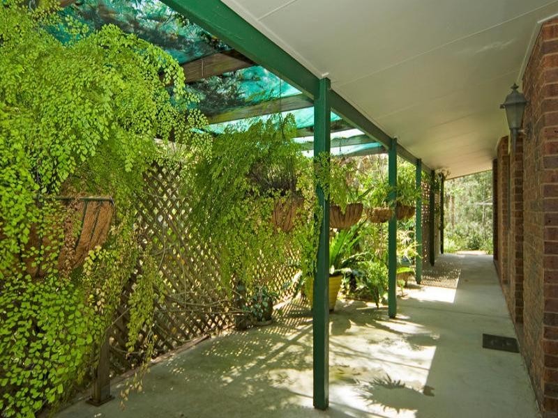 10 Essex Court, Bellbird Park QLD 4300