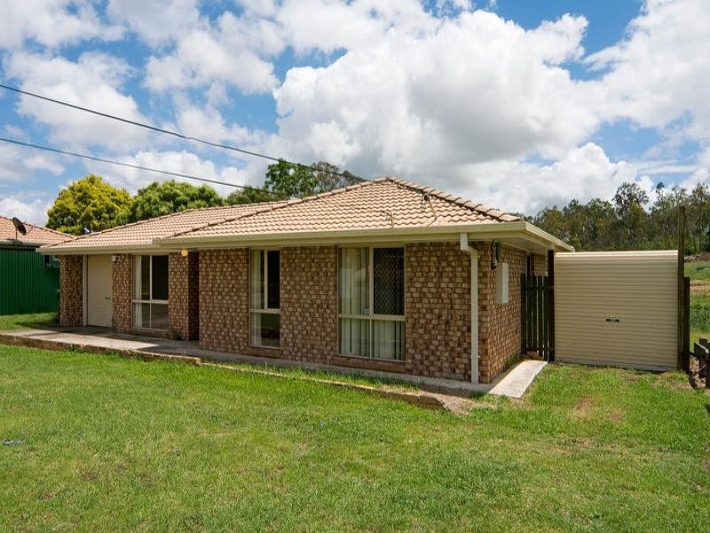 8 Jason Court, Redbank Plains QLD 4301