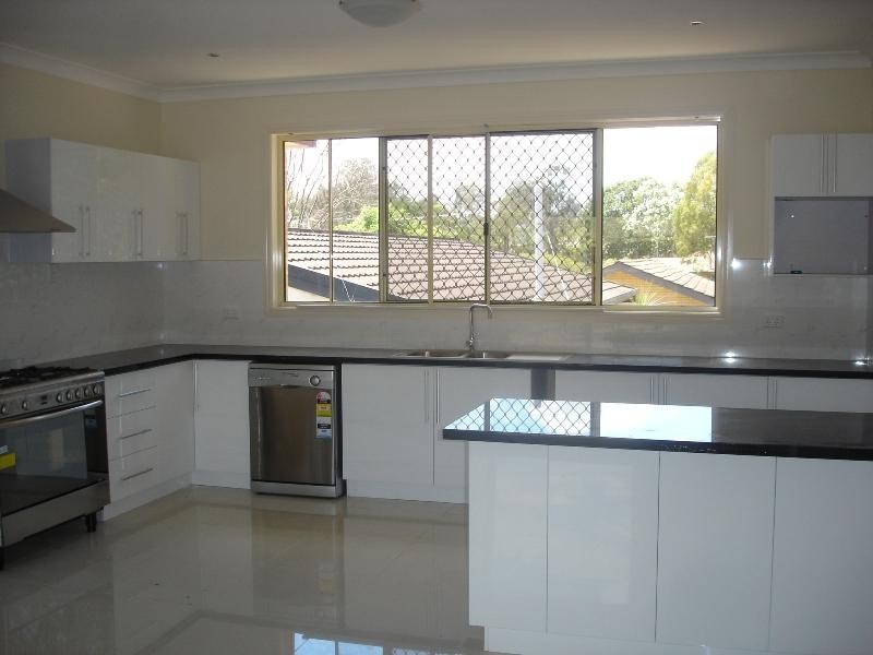 90 Kanangra Street, Redbank Plains QLD 4301