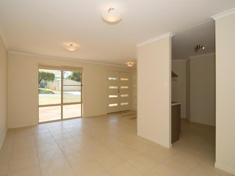 10 Child Street, Riverview QLD 4303