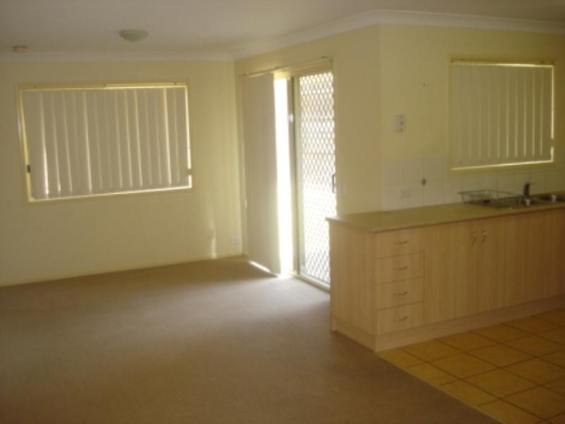 8 Holmes, Goodna QLD 4300