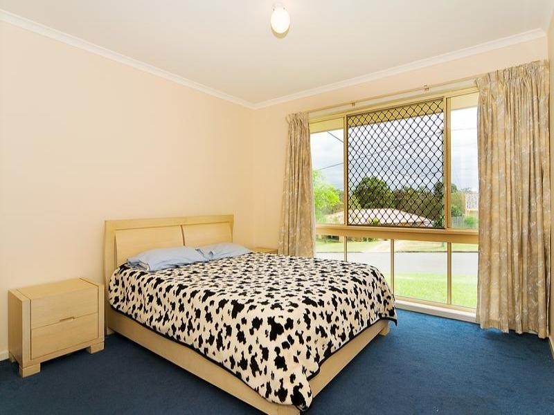 22 Whitlam Drive, Collingwood Park QLD 4301