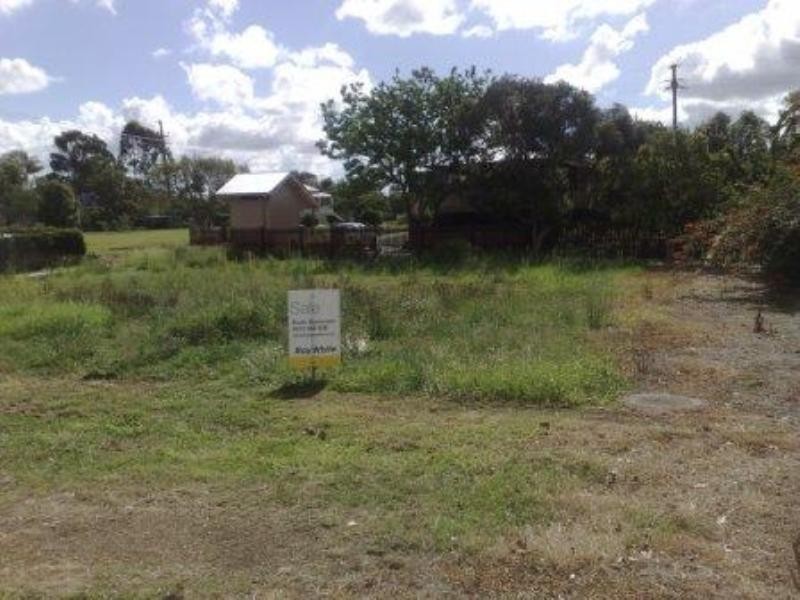 9a lewis, Redbank QLD 4301