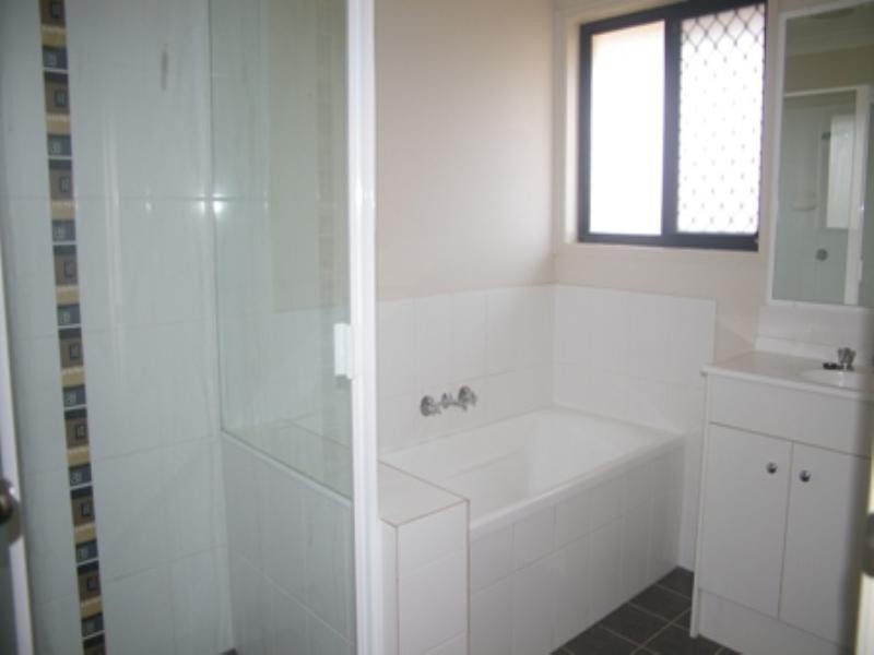 3 Demmers Court, Goodna QLD 4300