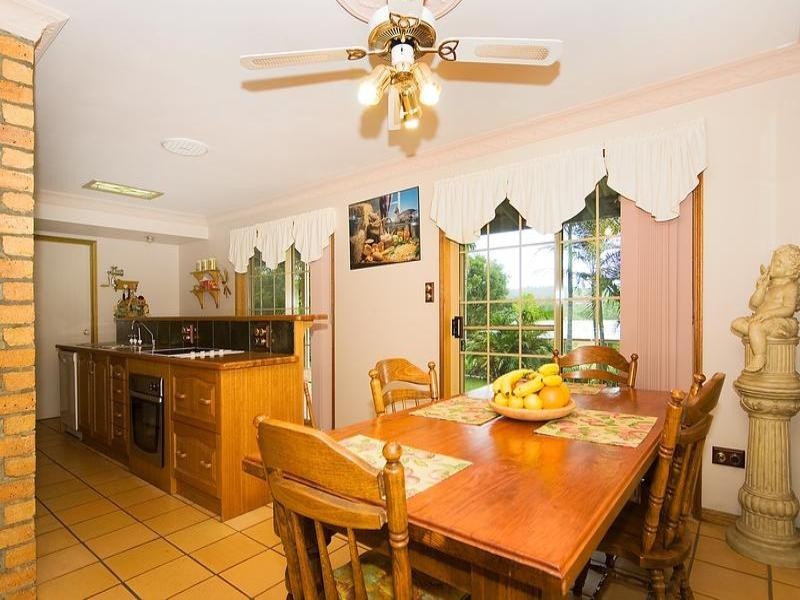 4 School Road, Redbank Plains QLD 4301