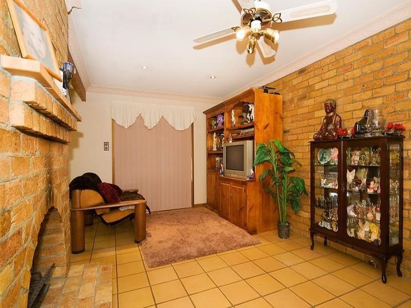 4 School Road, Redbank Plains QLD 4301