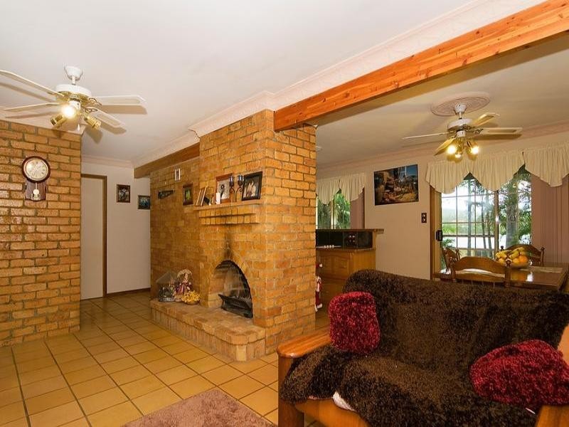 4 School Road, Redbank Plains QLD 4301