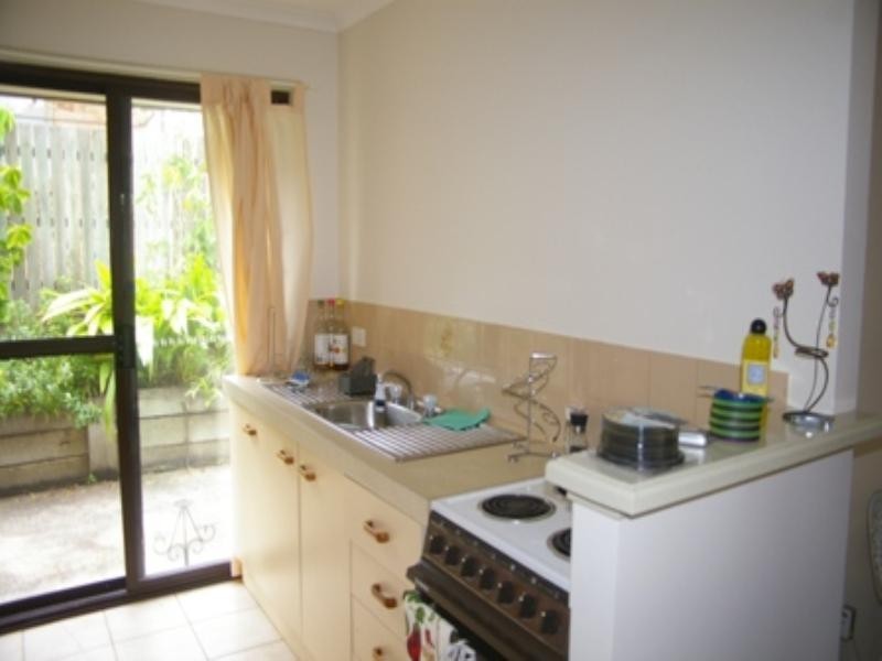 4/25 Henty Drive, Redbank Plains QLD 4301