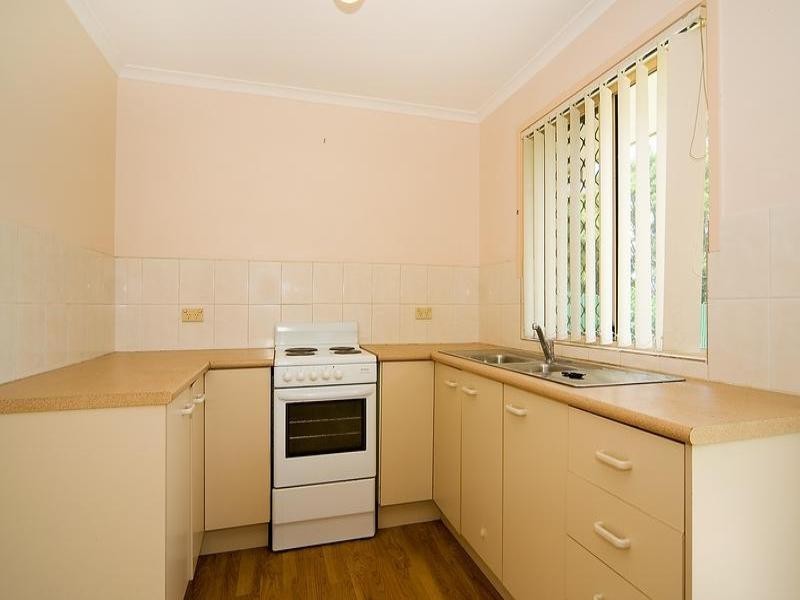 8 Jason Court, Redbank Plains QLD 4301