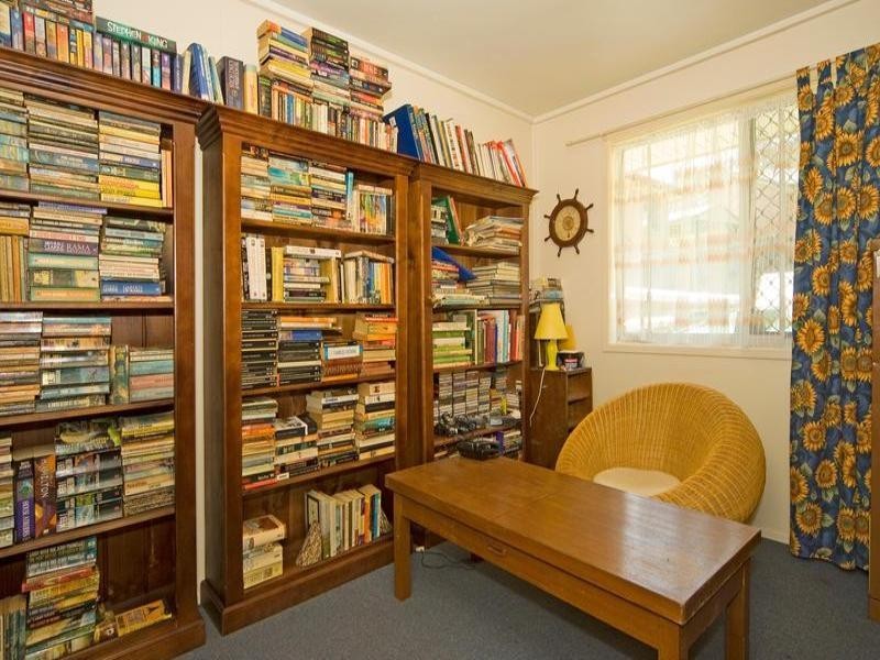 33 Dowden, Goodna QLD 4300