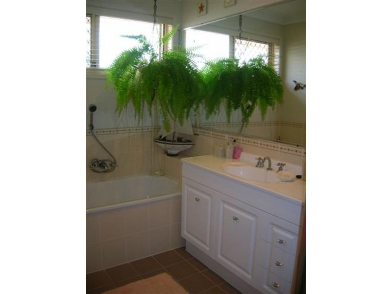 Collingwood Park QLD 4301