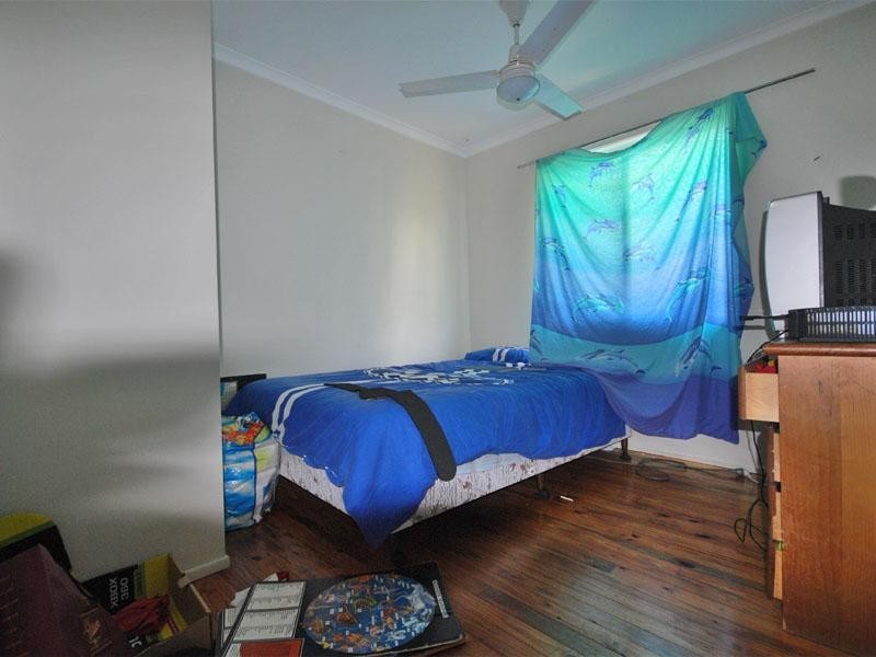 27 Hillier, Goodna QLD 4300