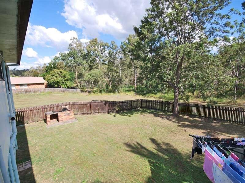 27 Hillier, Goodna QLD 4300