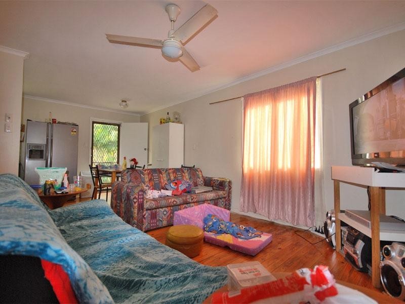 27 Hillier, Goodna QLD 4300