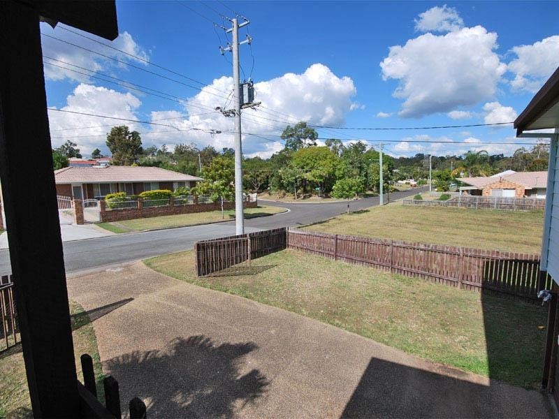 27 Hillier, Goodna QLD 4300