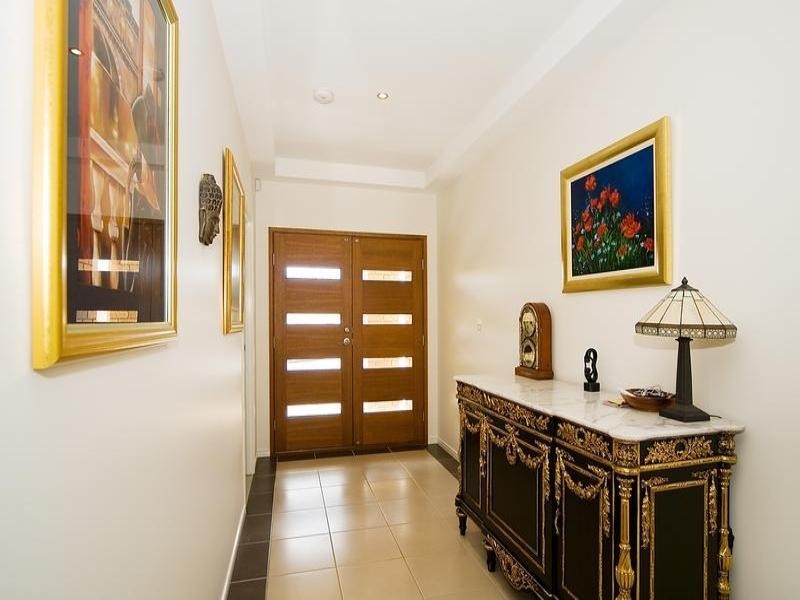 39 Sutherland Crescent, Goodna QLD 4300