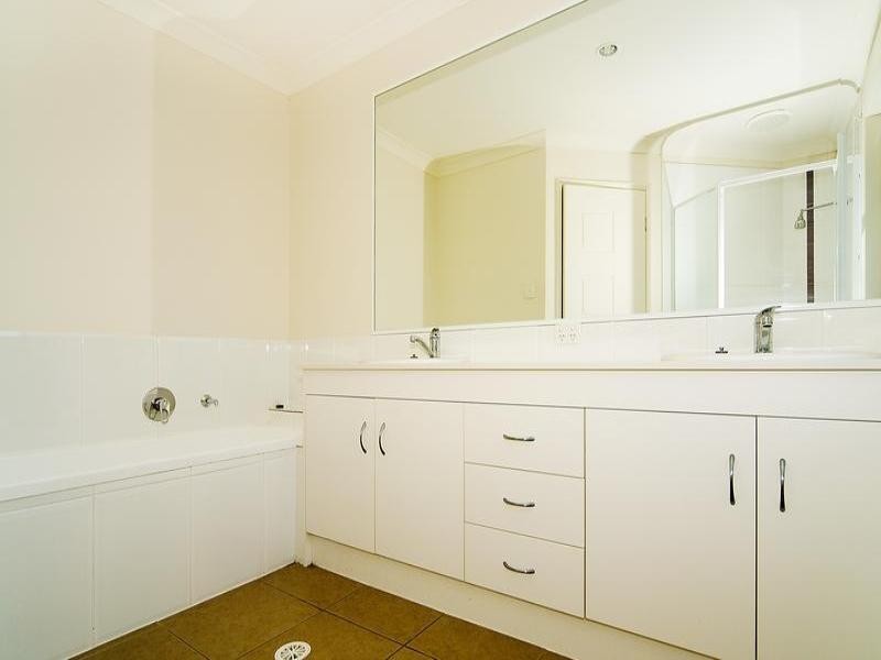 15 Bassili Drive, Collingwood Park QLD 4301