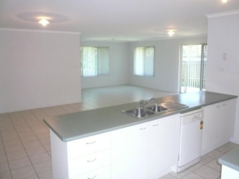 11 Sutherland Crescent, Goodna QLD 4300