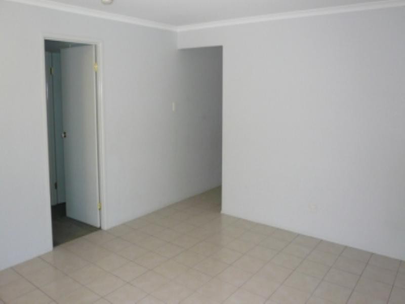 11 Sutherland Crescent, Goodna QLD 4300